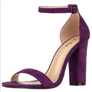 High Heel Sandals w/ Chunky Heels